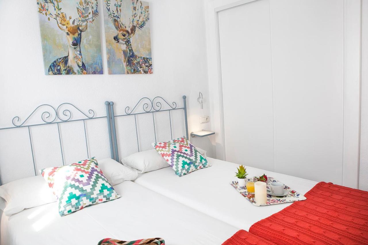 Apartamentos Rg Arenal II Севілья Екстер'єр фото